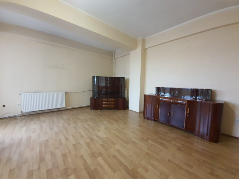 Apartament 2 Camere - Zona Victoria - Centrala Pe Gaze
