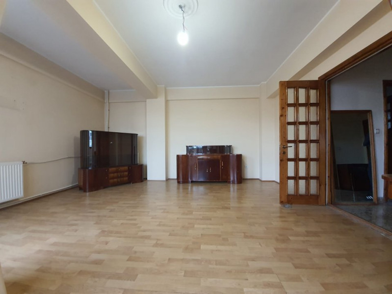 Apartament 2 Camere - Zona Victoria - Centrala Pe Gaze