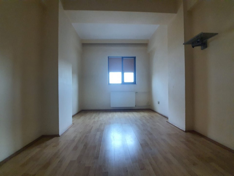 Apartament 2 Camere - Zona Victoria - Centrala Pe Gaze