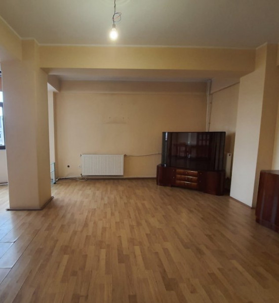 Apartament 2 Camere - Zona Victoria - Centrala Pe Gaze