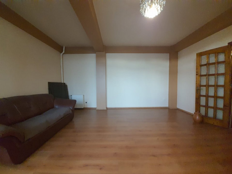 Apartament 3 Camere - Zona Victoria - BONUS Mansarda Compartimentata