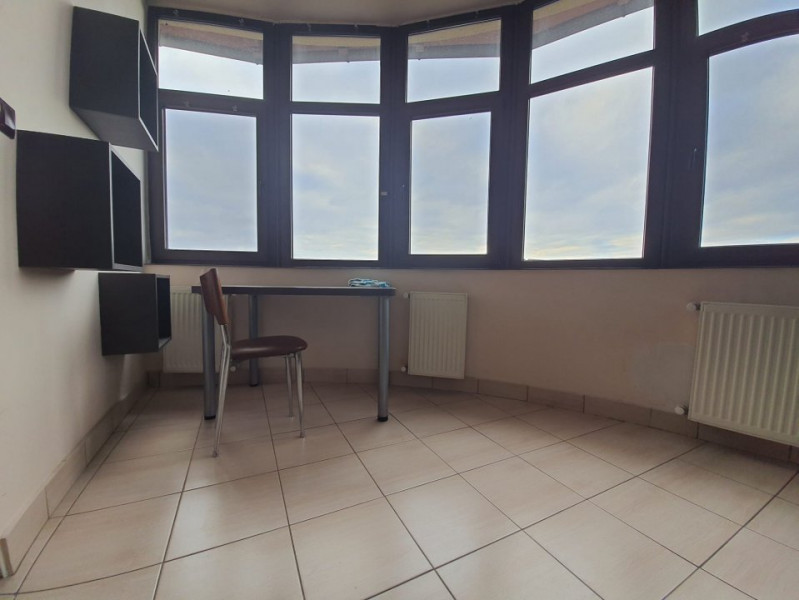 Apartament 3 Camere - Zona Victoria - BONUS Mansarda Compartimentata