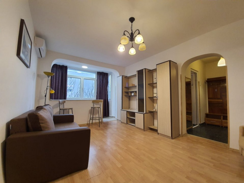 TOMIS II SPITALUL JUDETEAN Apartament cu 2 camere centrala gaze etaj 3