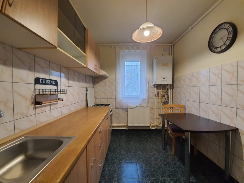 TOMIS II SPITALUL JUDETEAN Apartament cu 2 camere centrala gaze etaj 3