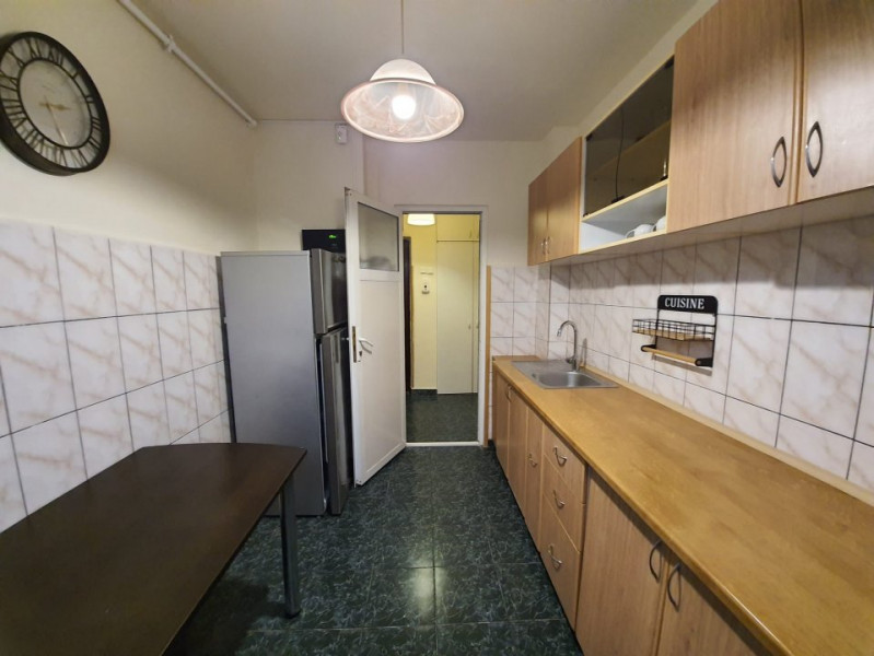 TOMIS II SPITALUL JUDETEAN Apartament cu 2 camere centrala gaze etaj 3