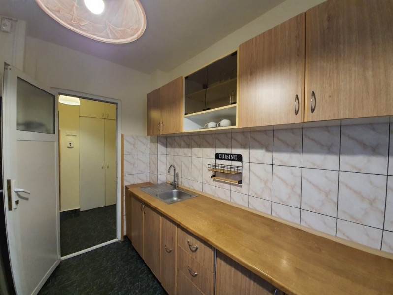 TOMIS II SPITALUL JUDETEAN Apartament cu 2 camere centrala gaze etaj 3