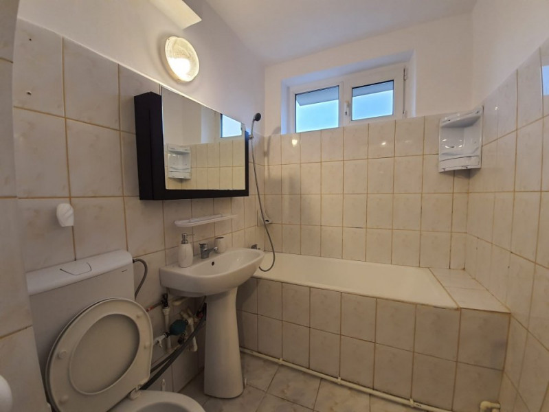 TOMIS II SPITALUL JUDETEAN Apartament cu 2 camere centrala gaze etaj 3
